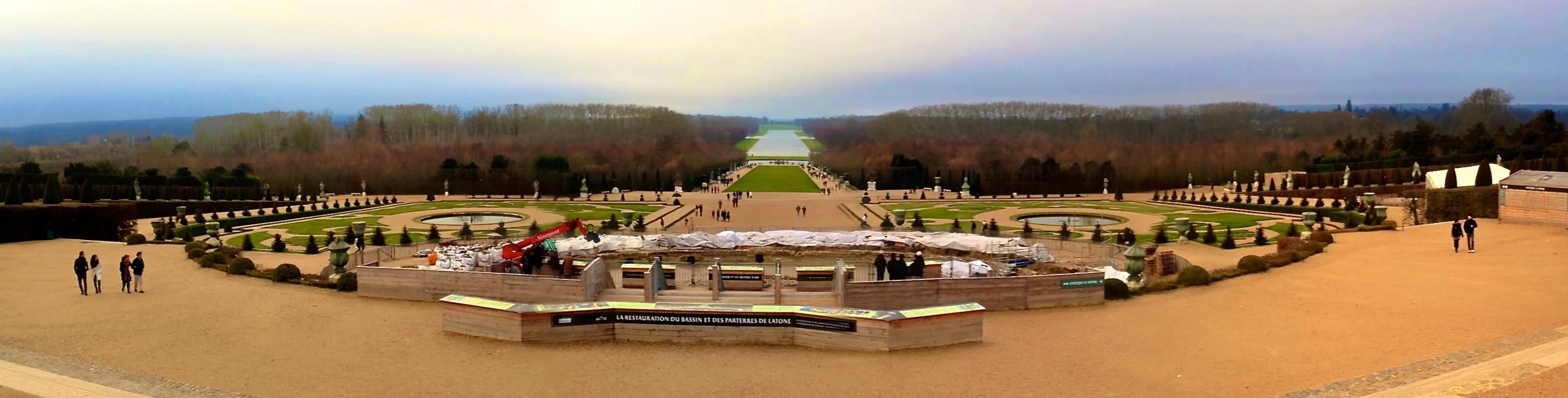 versaillespanaromic.jpg