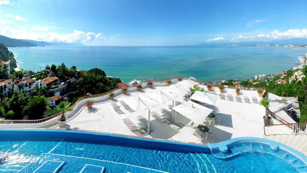 Grand Miramar Puerto Vallarta - A Perfect Hotel View in Puerto Vallarta Mexico4.jpeg