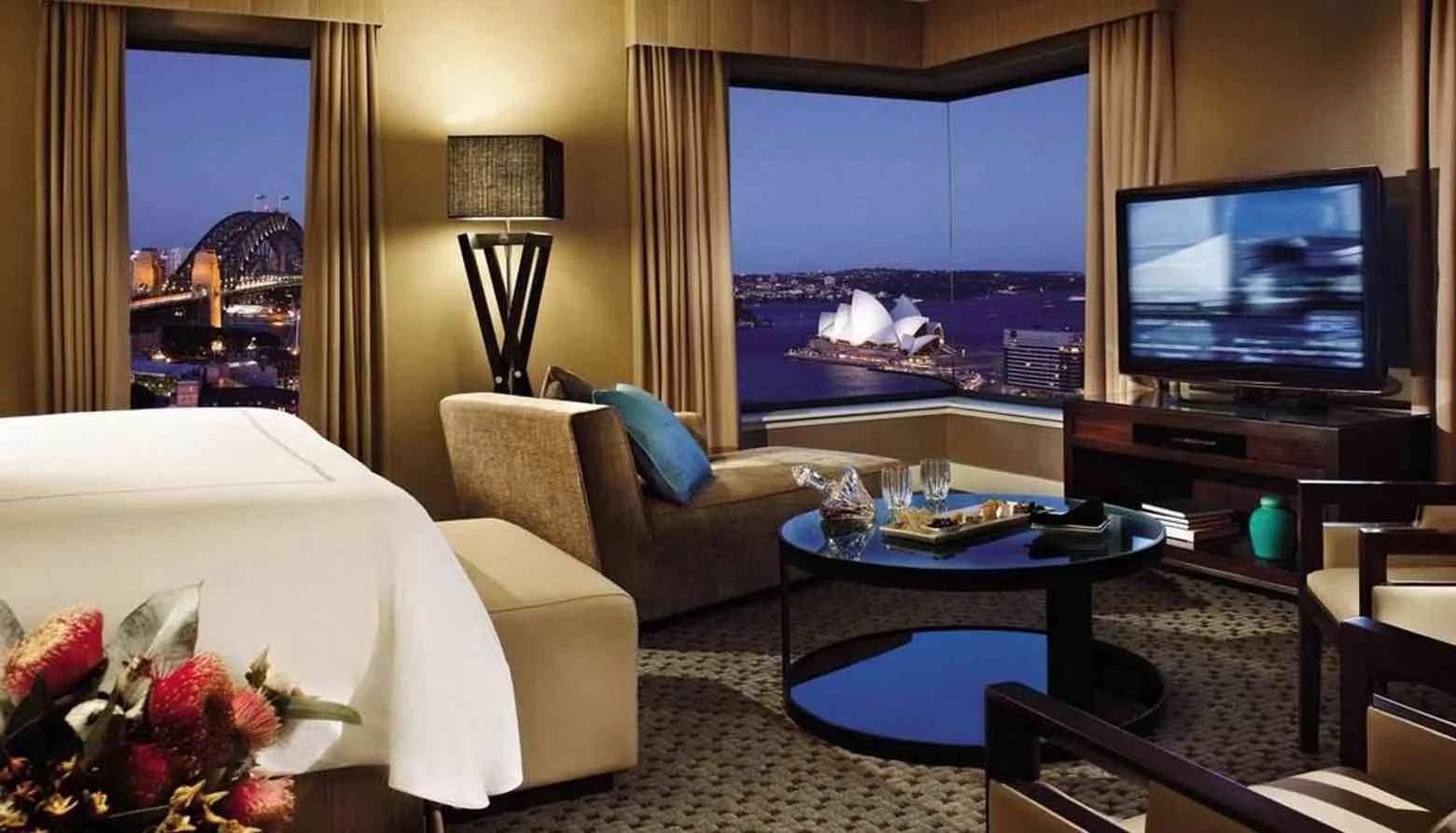 Four Seasons Hotel Sydney (5 Star)