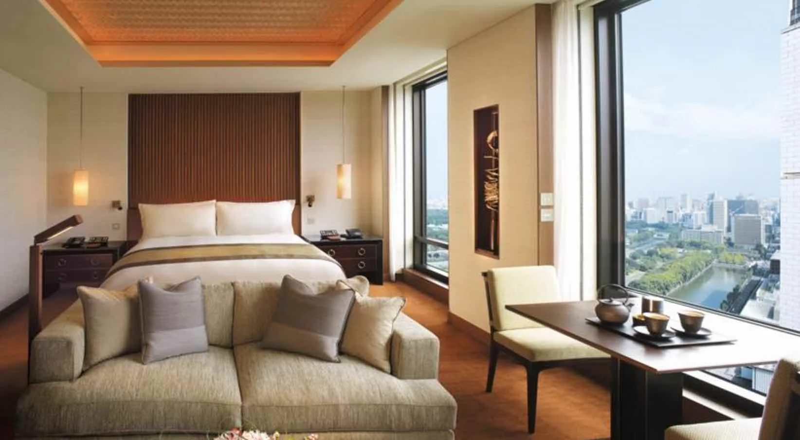 The Peninsula Tokyo (5 Star)