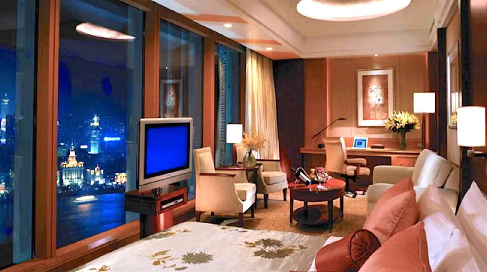 Pudong Shangri-La, East Shanghai (5 Star)