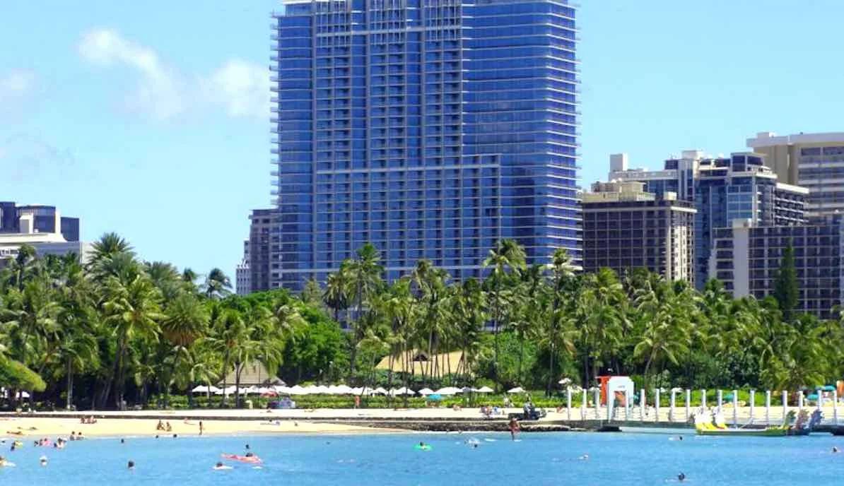 Trump International Hotel Waikiki (5 Star)