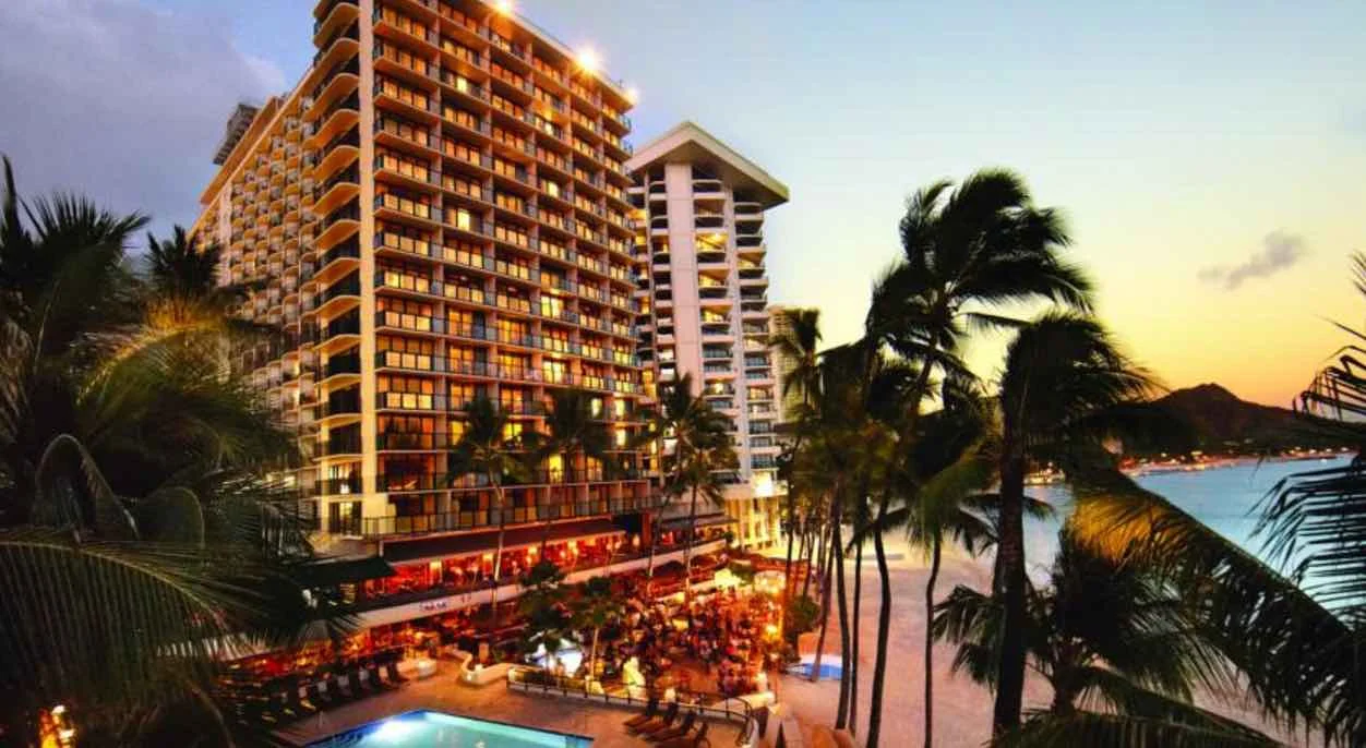 Outrigger Waikiki Beach Resort (4 Star)