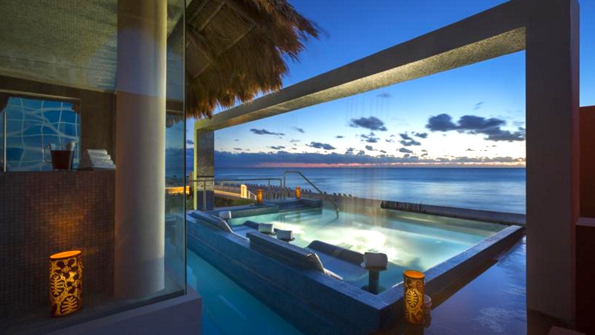 atomar hovedlandet Medicinsk malpractice Best Cancun Hotels and Resorts with Top Views — The Most Perfect View