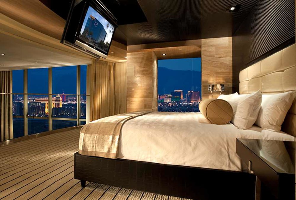 Las Vegas Hotels with 'In Your Face' Strip Views — The Most