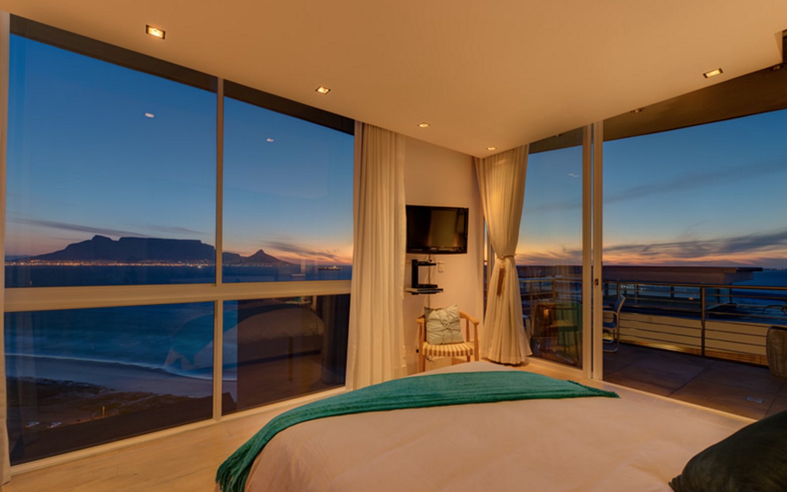 Penthouse on Beach - Luxury Hotels in Cape Town - 6.jpg