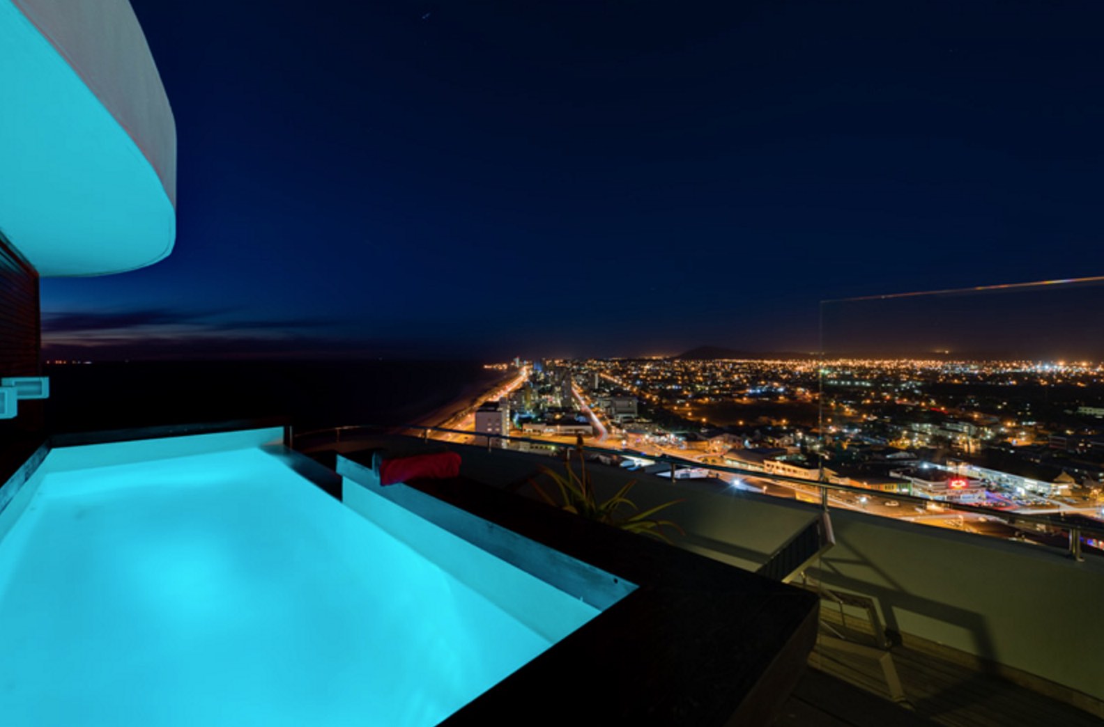 Penthouse on Beach - Luxury Hotels in Cape Town - 5.jpg