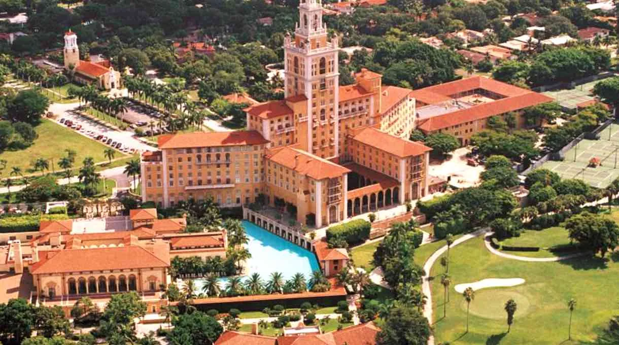 Biltmore Hotel (5 Star)