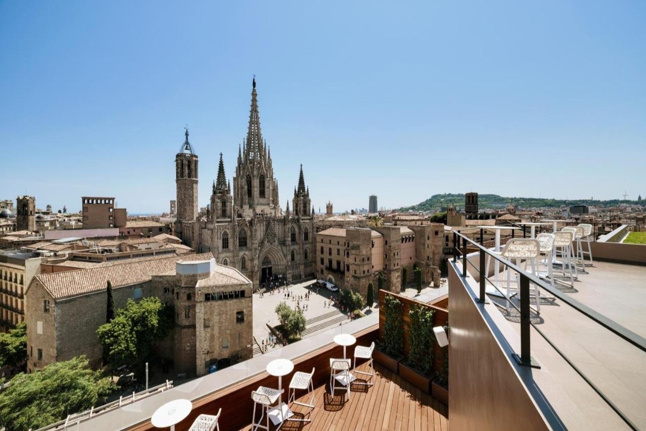 Sabroso fácil de lastimarse esclavo Best Barcelona Hotels with Epic Views — The Most Perfect View