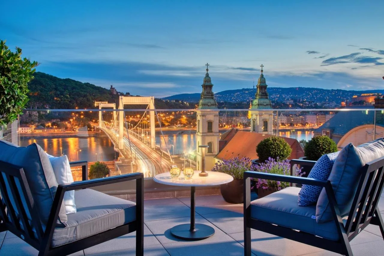 The Best Budapest Hotels with Stunning Views ??? The Most Perfect View