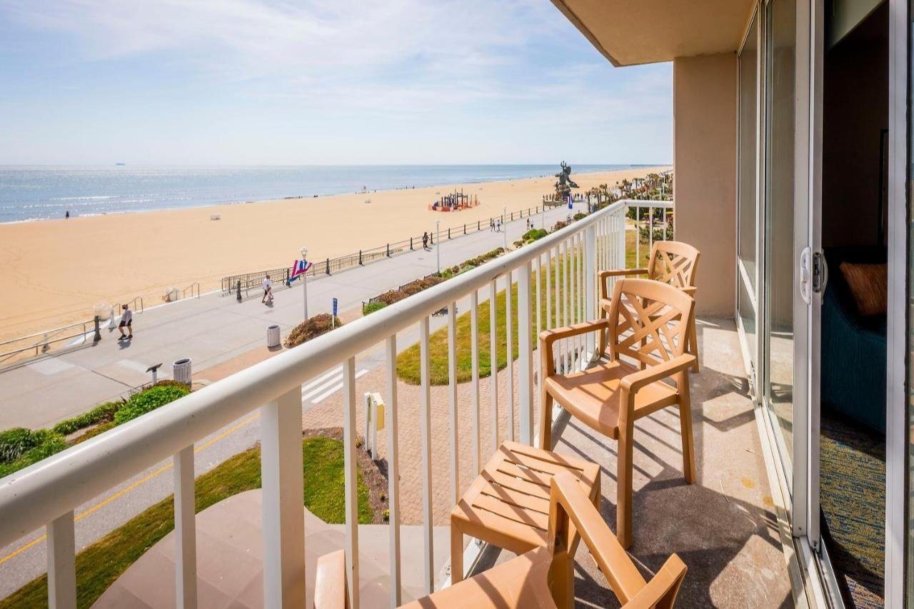 Oceanfront hotels in virginia beach with balcony