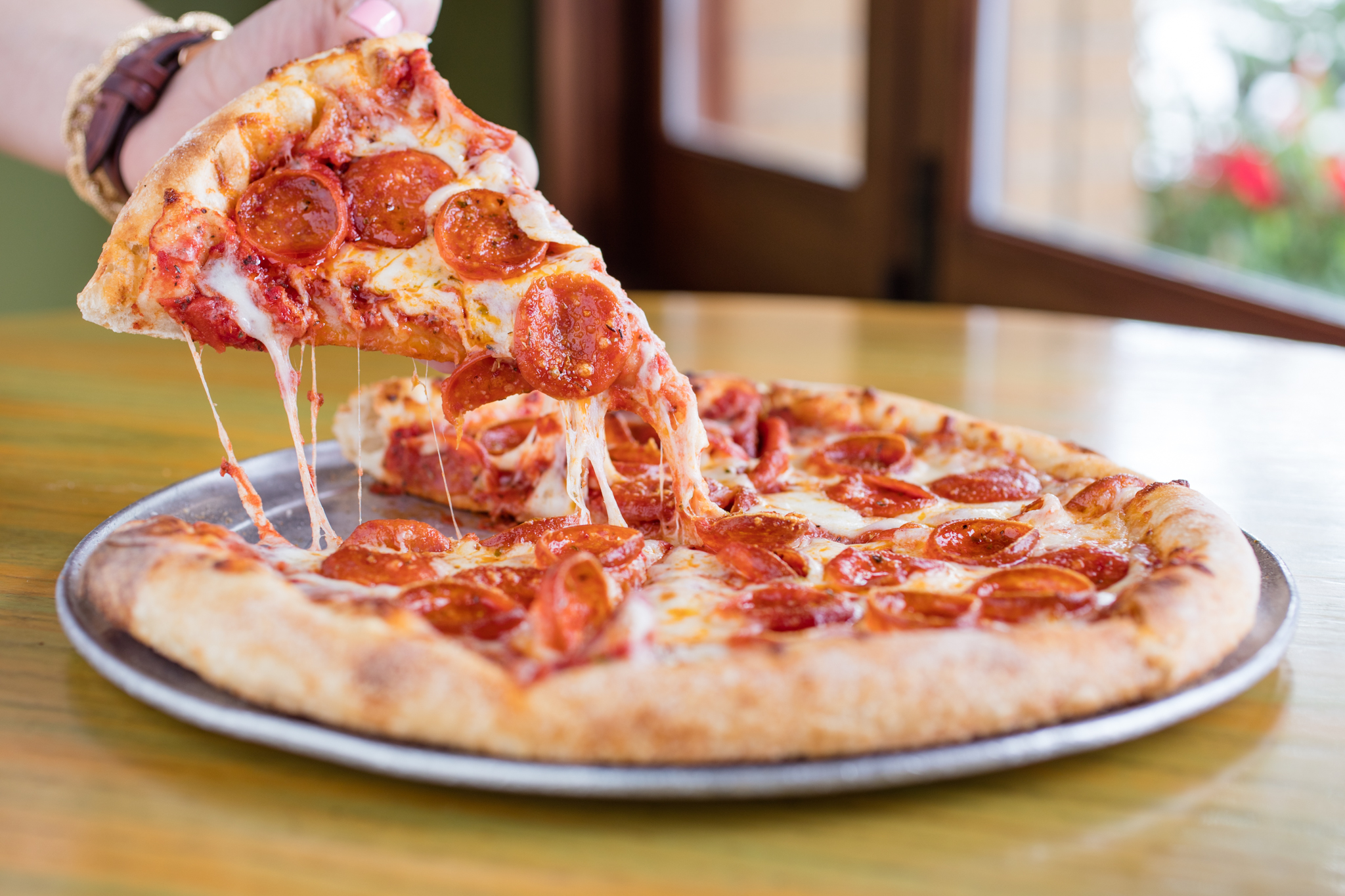 Marys_pizza_3Z2A0405_lo.jpg