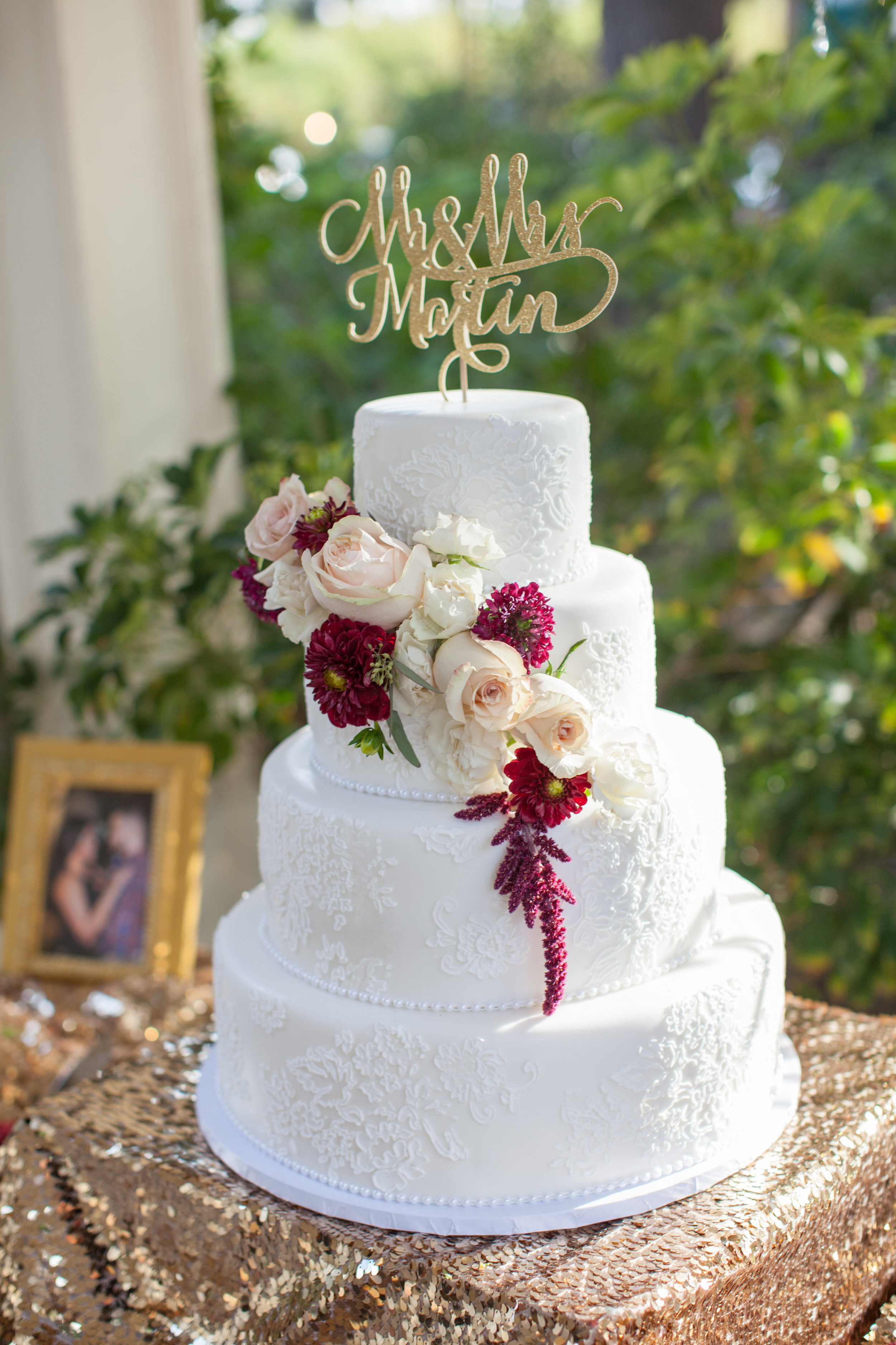 lace cake by Singer Sisters Sweets and flowers by Down Emery Lane.