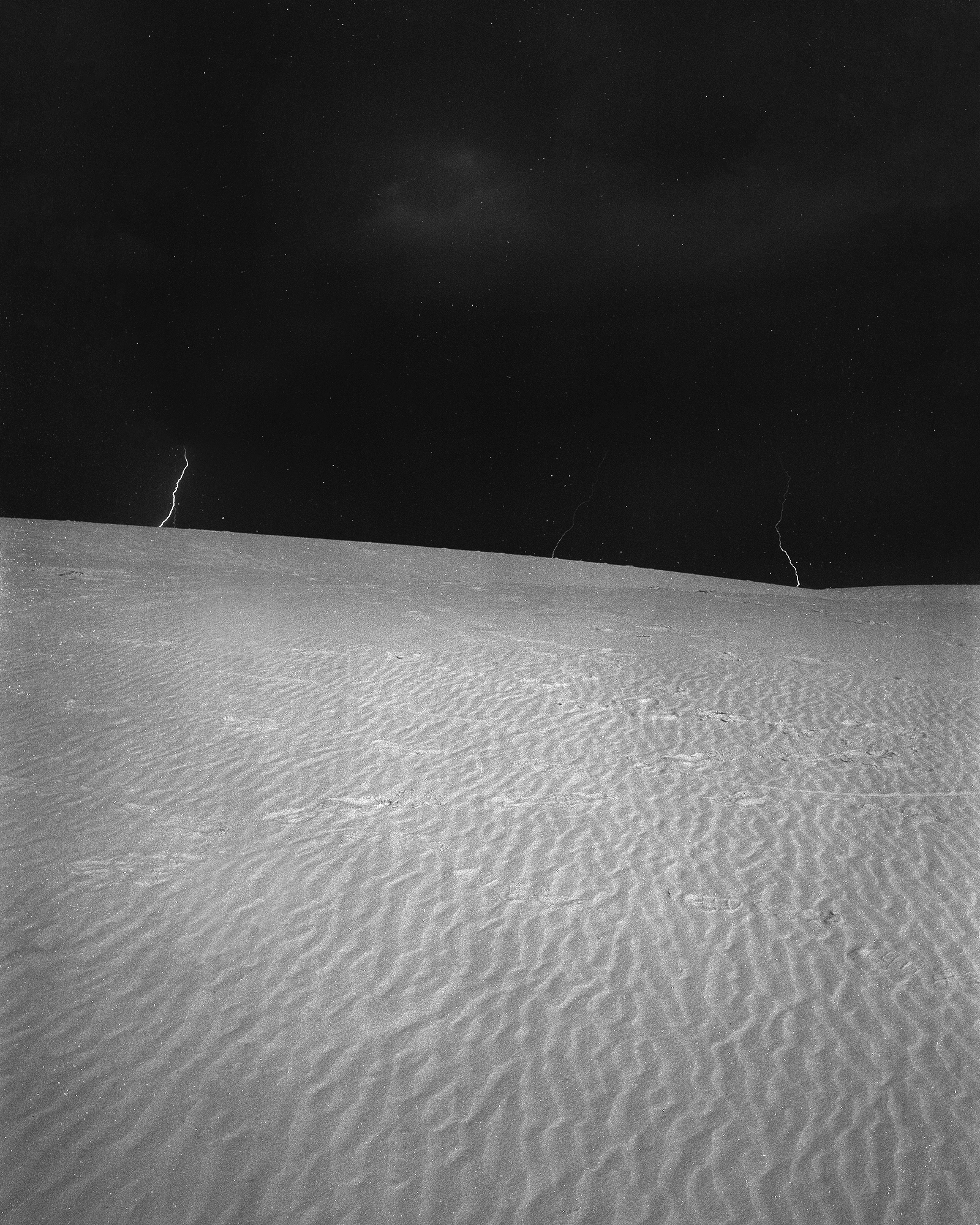 lightning, dust