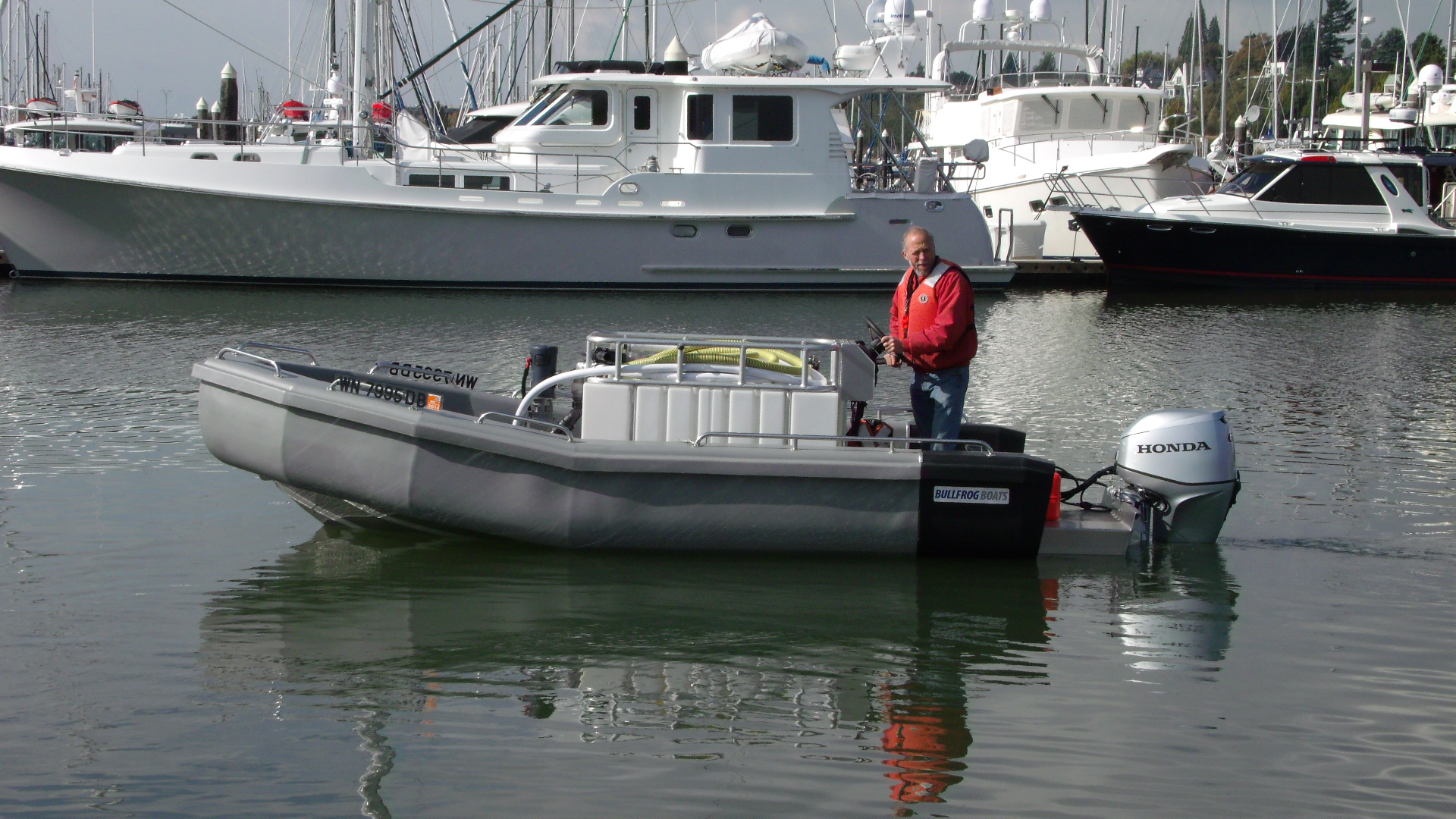 Bullfrog Pump Out Boat — MARINA DOCK PARTS