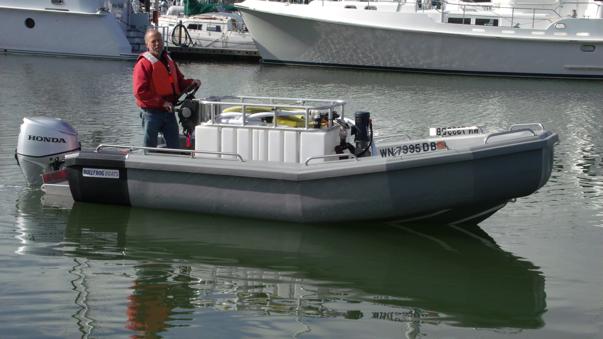 Bullfrog Pump Out Boat — MARINA DOCK PARTS