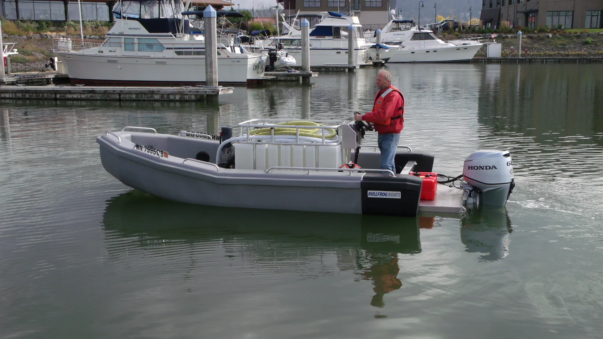 Bullfrog Pump Out Boat — MARINA DOCK PARTS