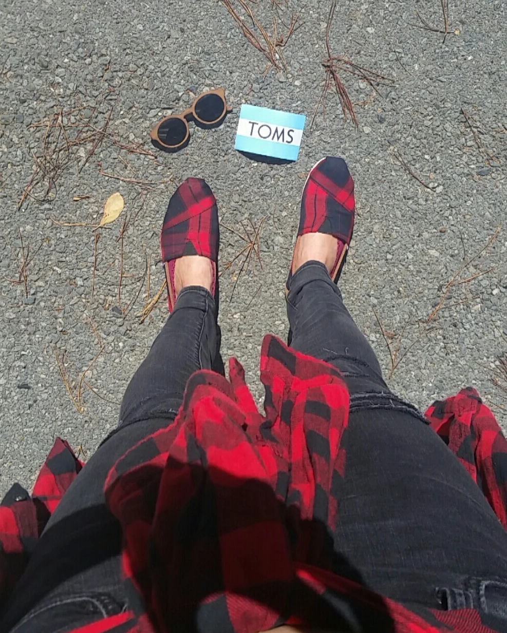 toms plaid shoes