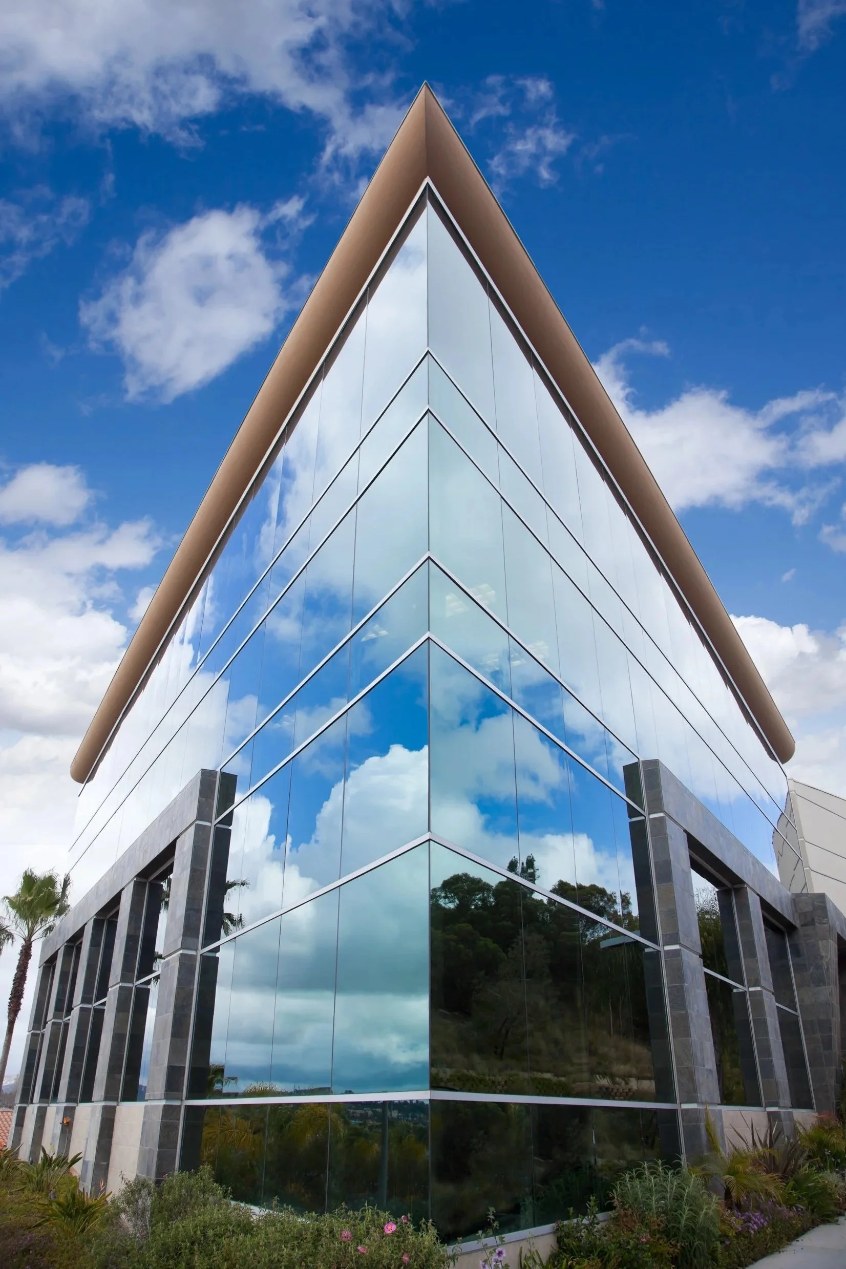 corporate-office-building-glass-architecture-01-9974.jpg