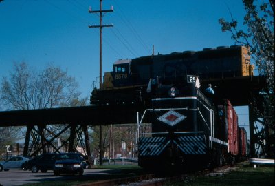 Our first runby was an under-over photo with CSX 8878W at Connersville.