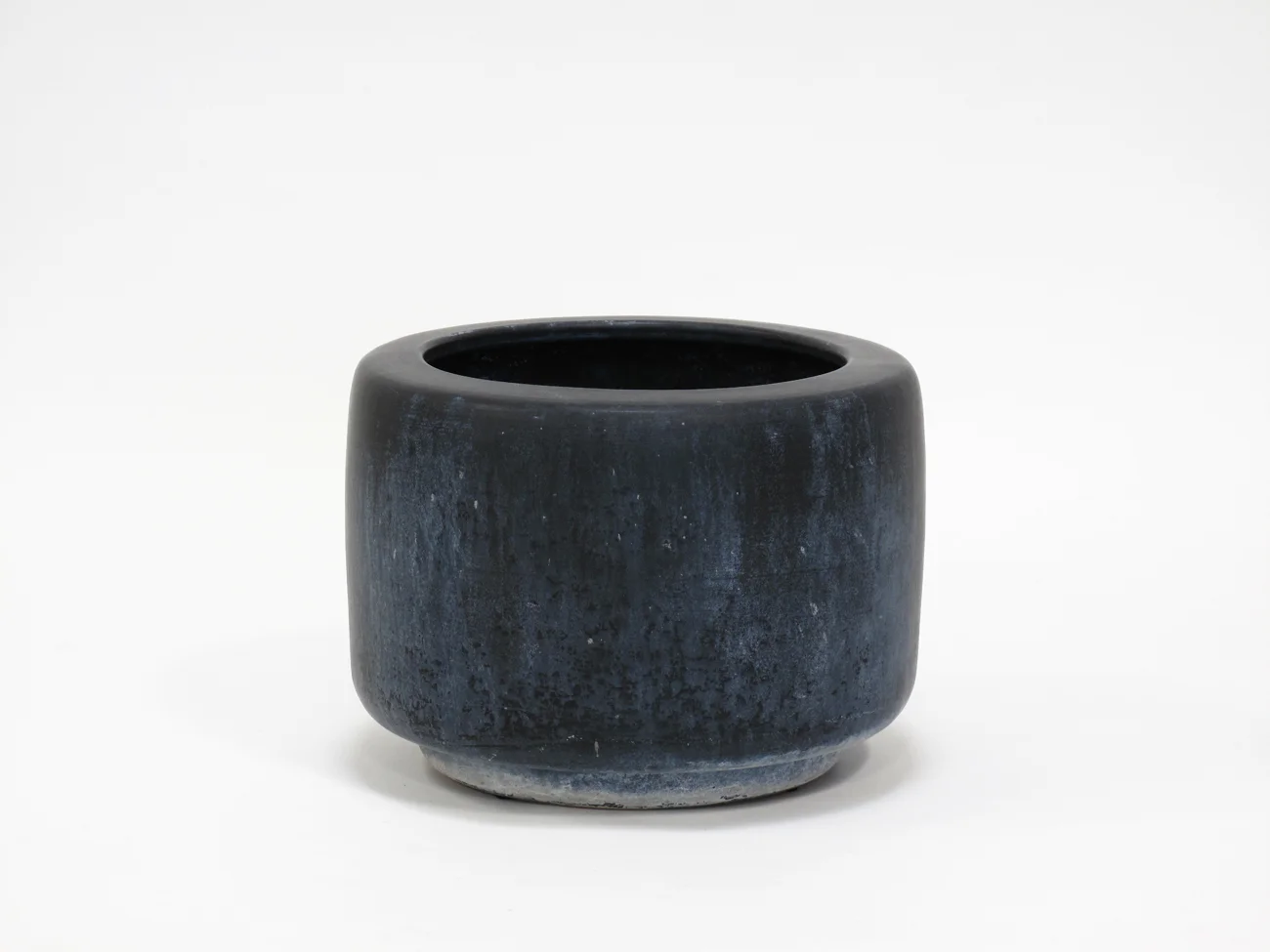 HS AP John Follis black planter.JPG