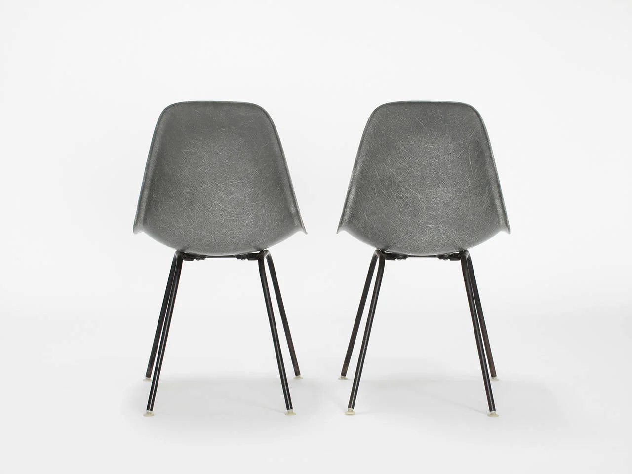HS_Eames_gray_shell_chairs_pair_6_l.jpeg