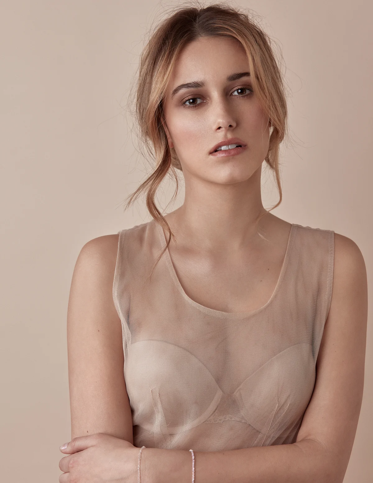 Soft beige for Krowd