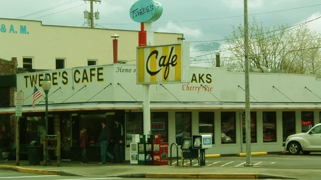 Why you should watch and re-watch Twin Peaks