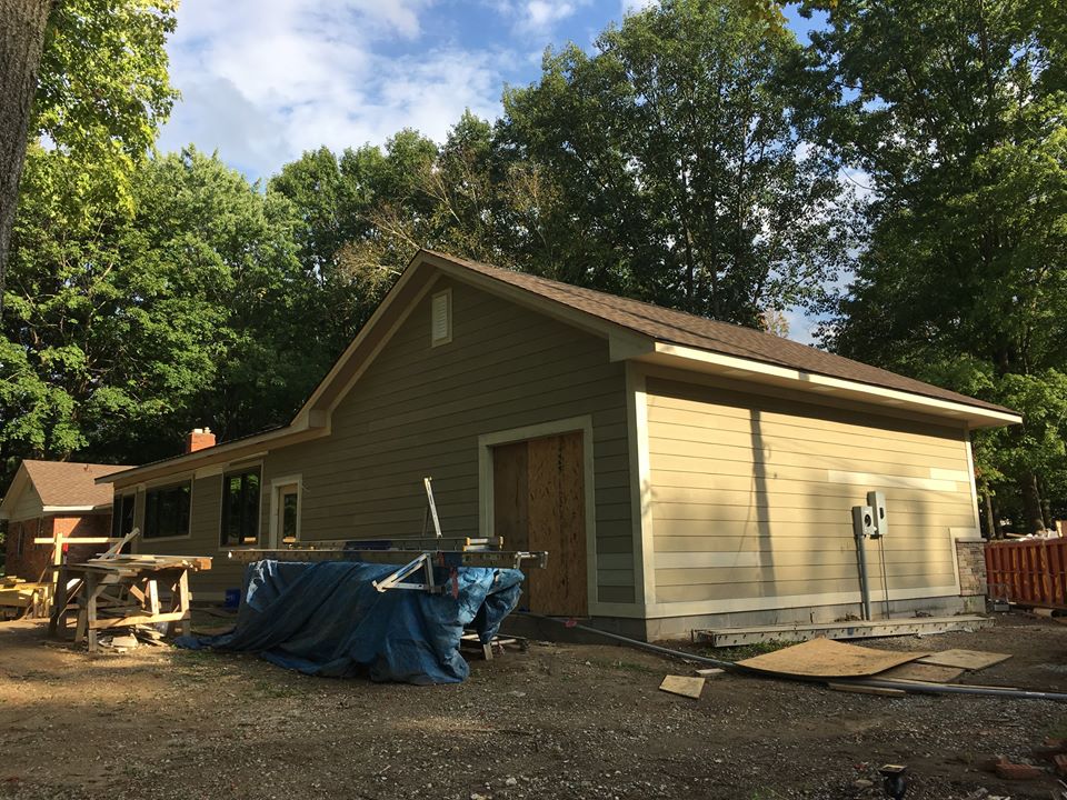 garage_with_siding.jpg