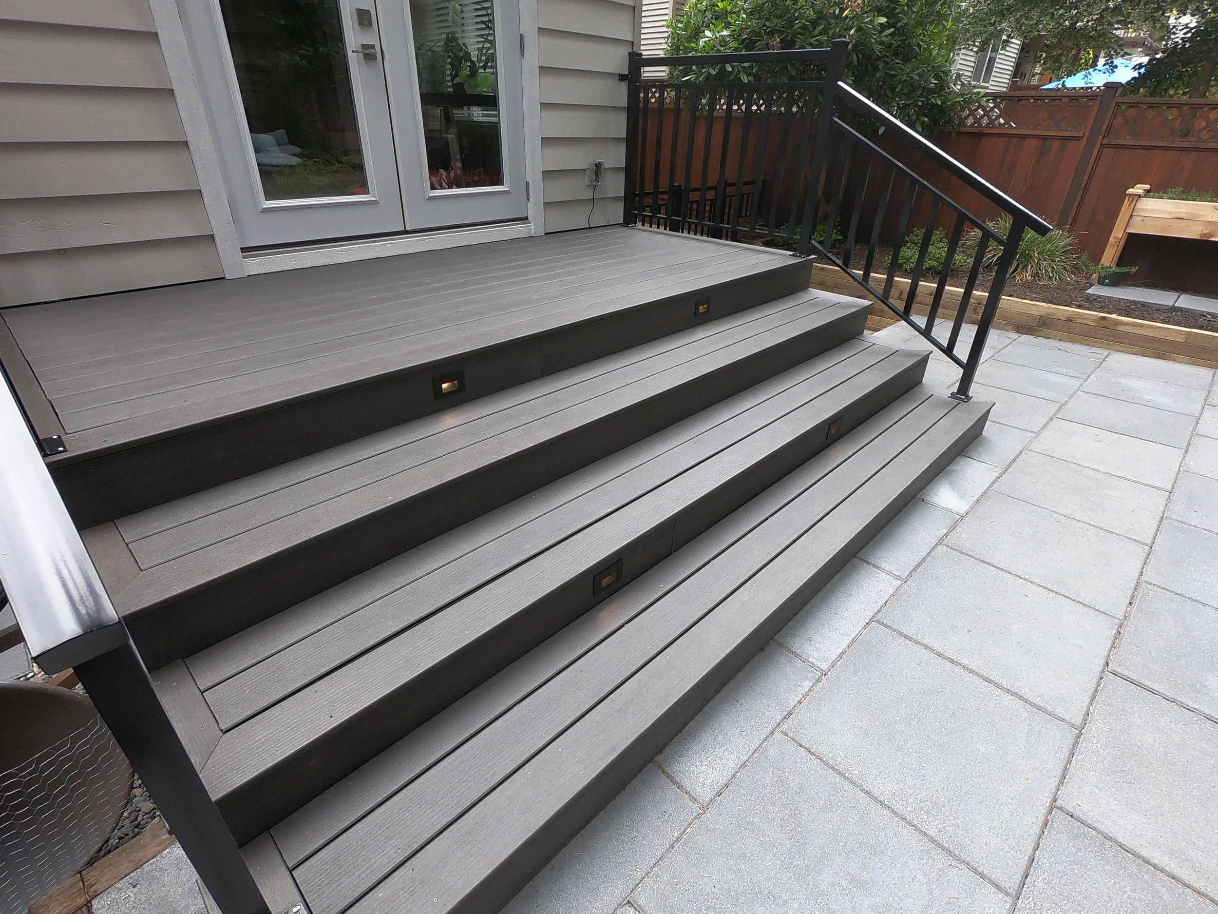 North Vancouver Deck Builders