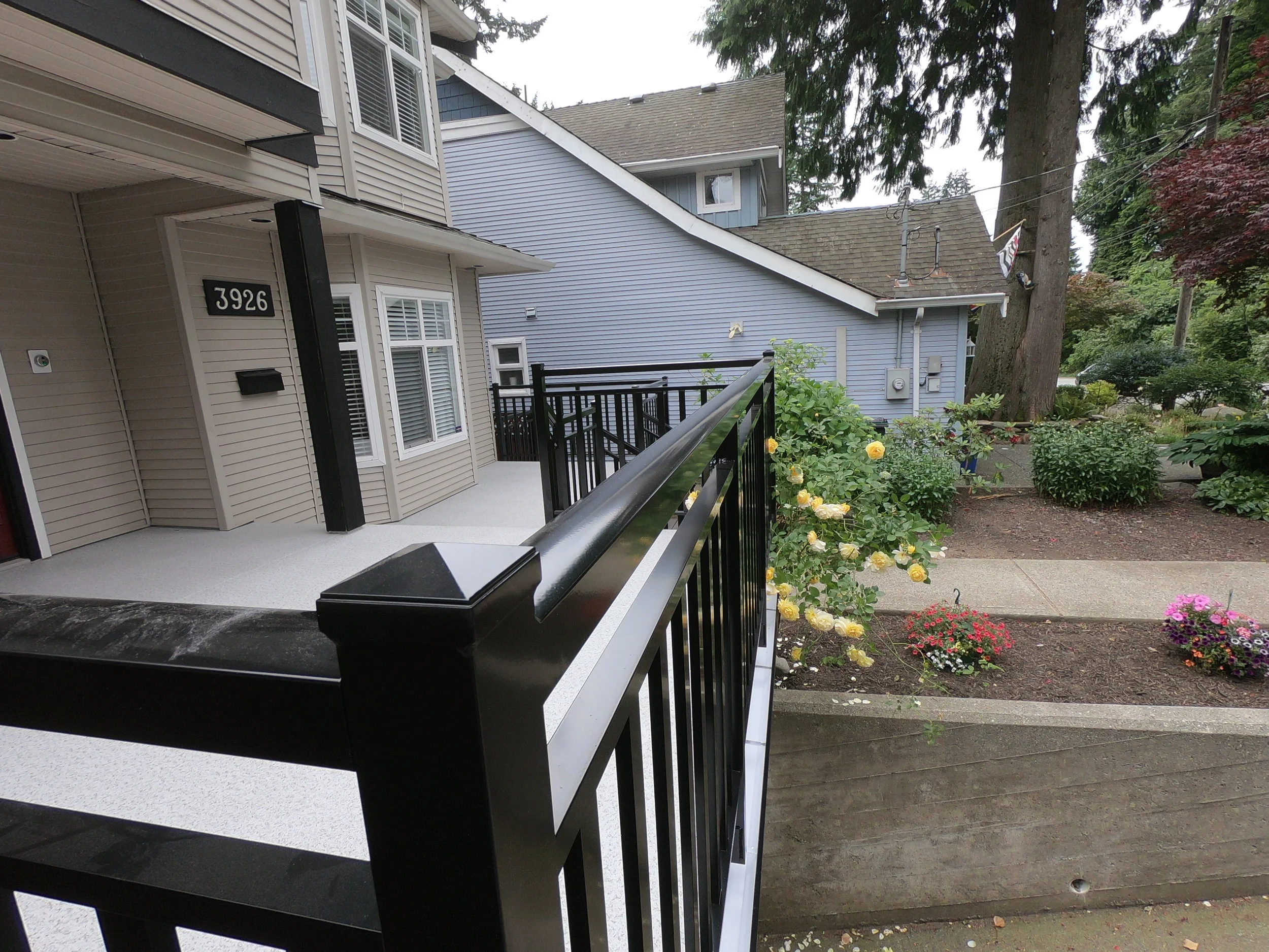 North Vancouver Deck Builders