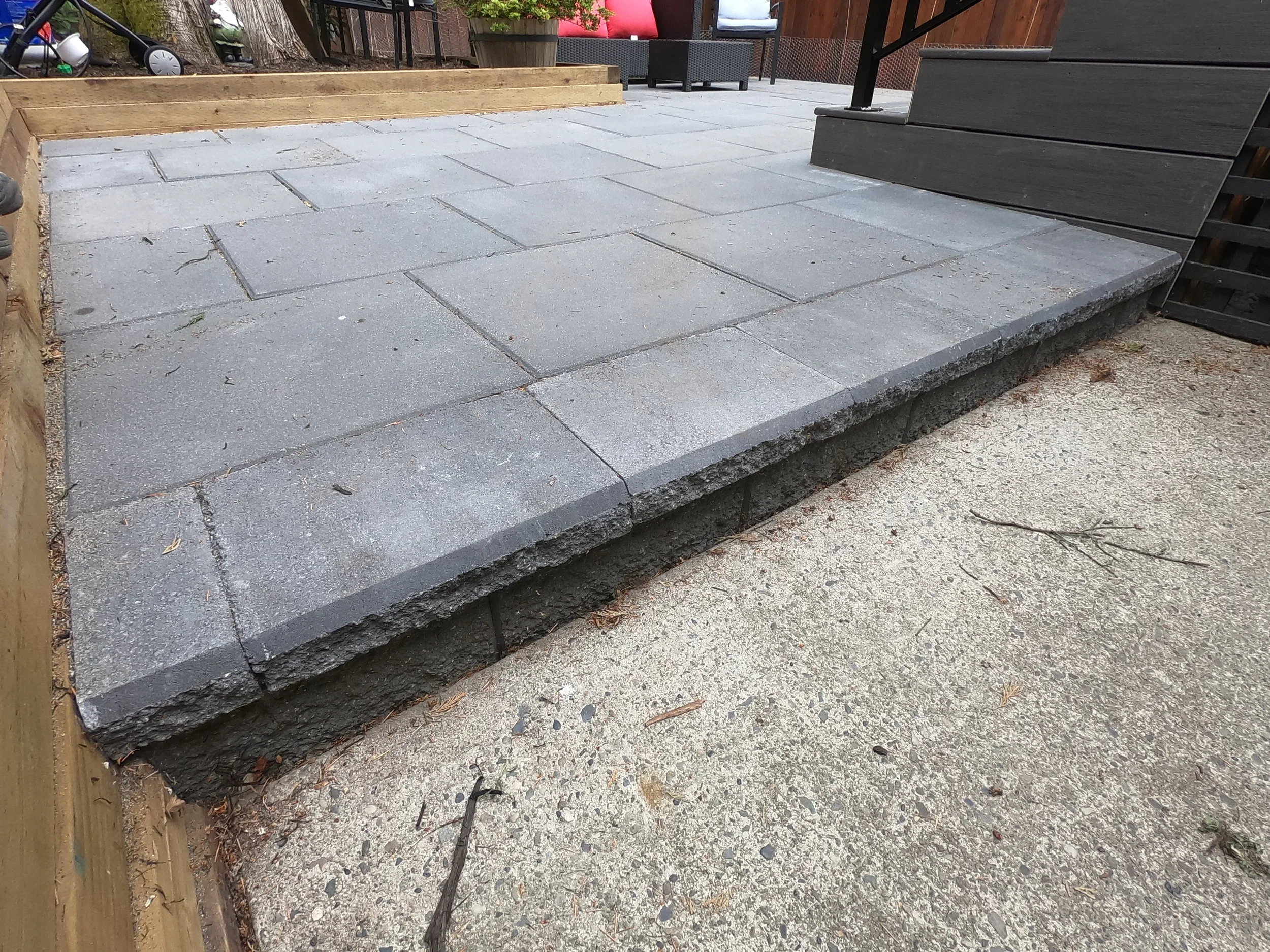North Vancouver Deck Builders