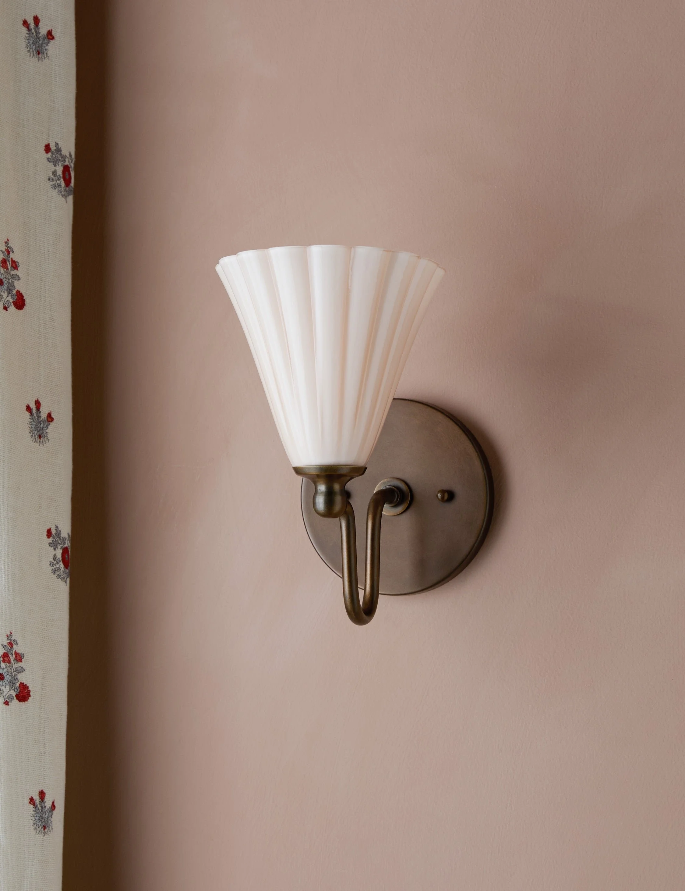 Gladstone Sconce
