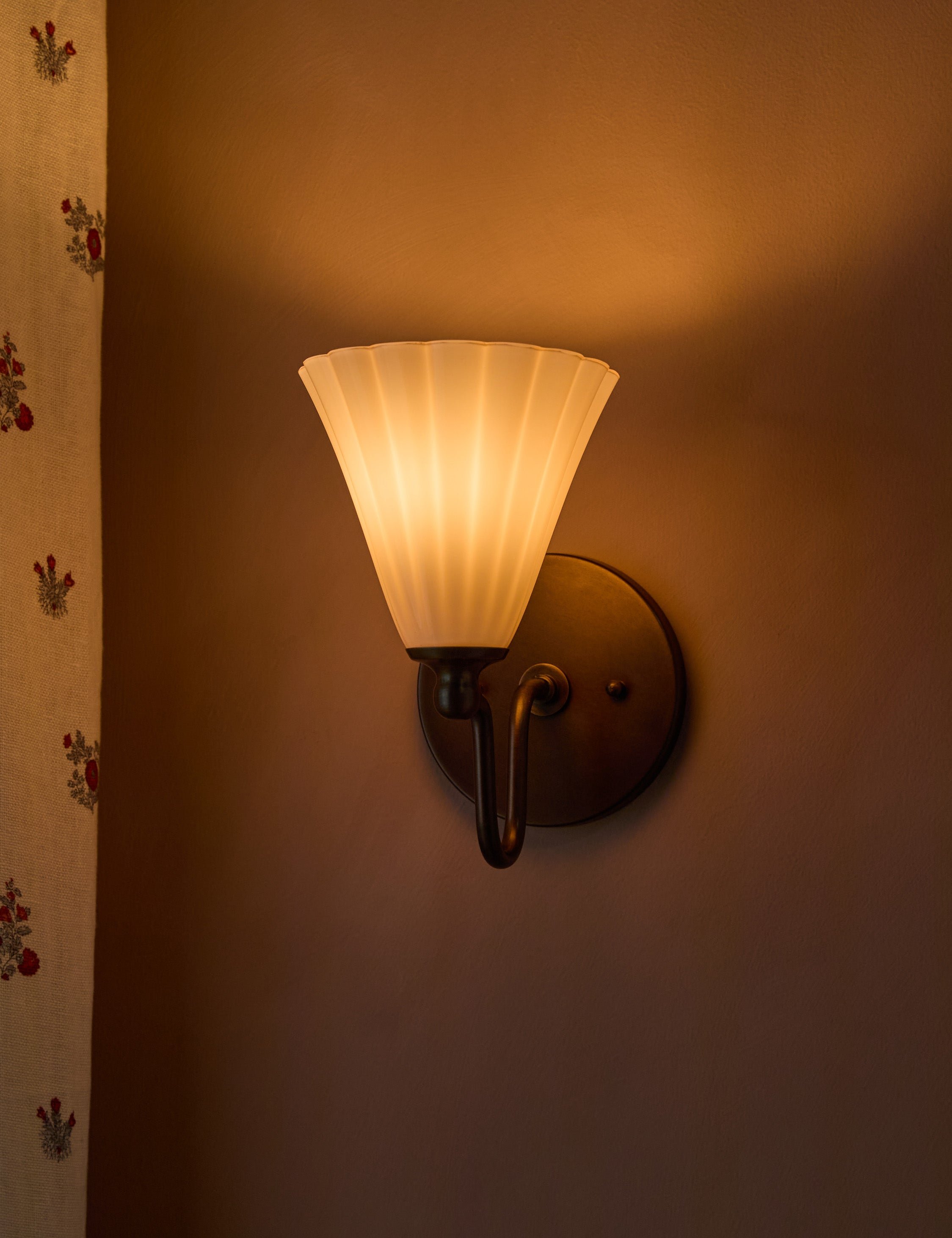 Gladstone Sconce