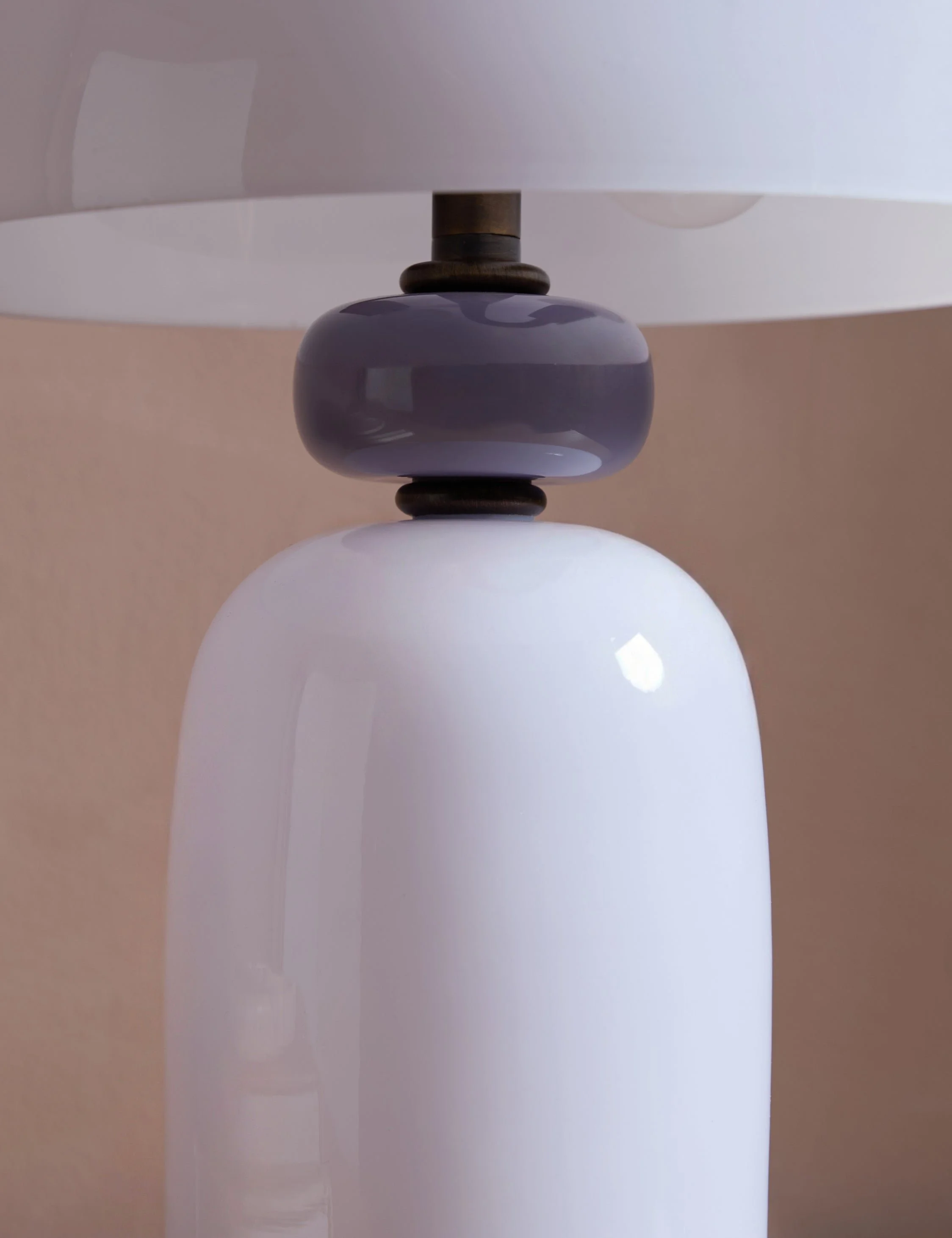Lulu-and-Georgia_HedleyTableLamp_Lavender__A0661899_309_Product.jpg