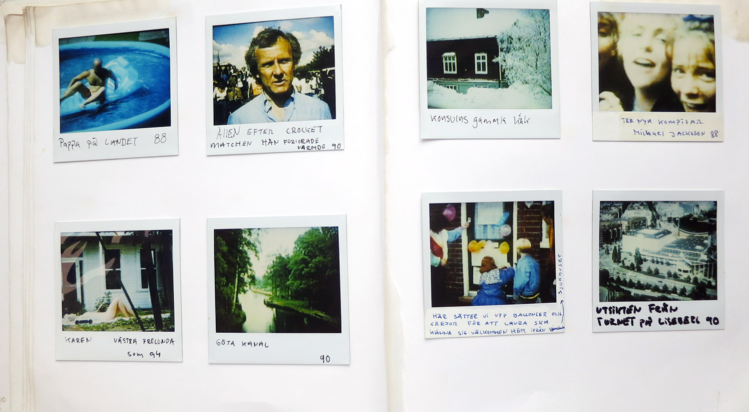 There are 3 PHOTO ALBUMS containing about 650 pics , in the gallery bellow i show one album, hover to see the english translation.