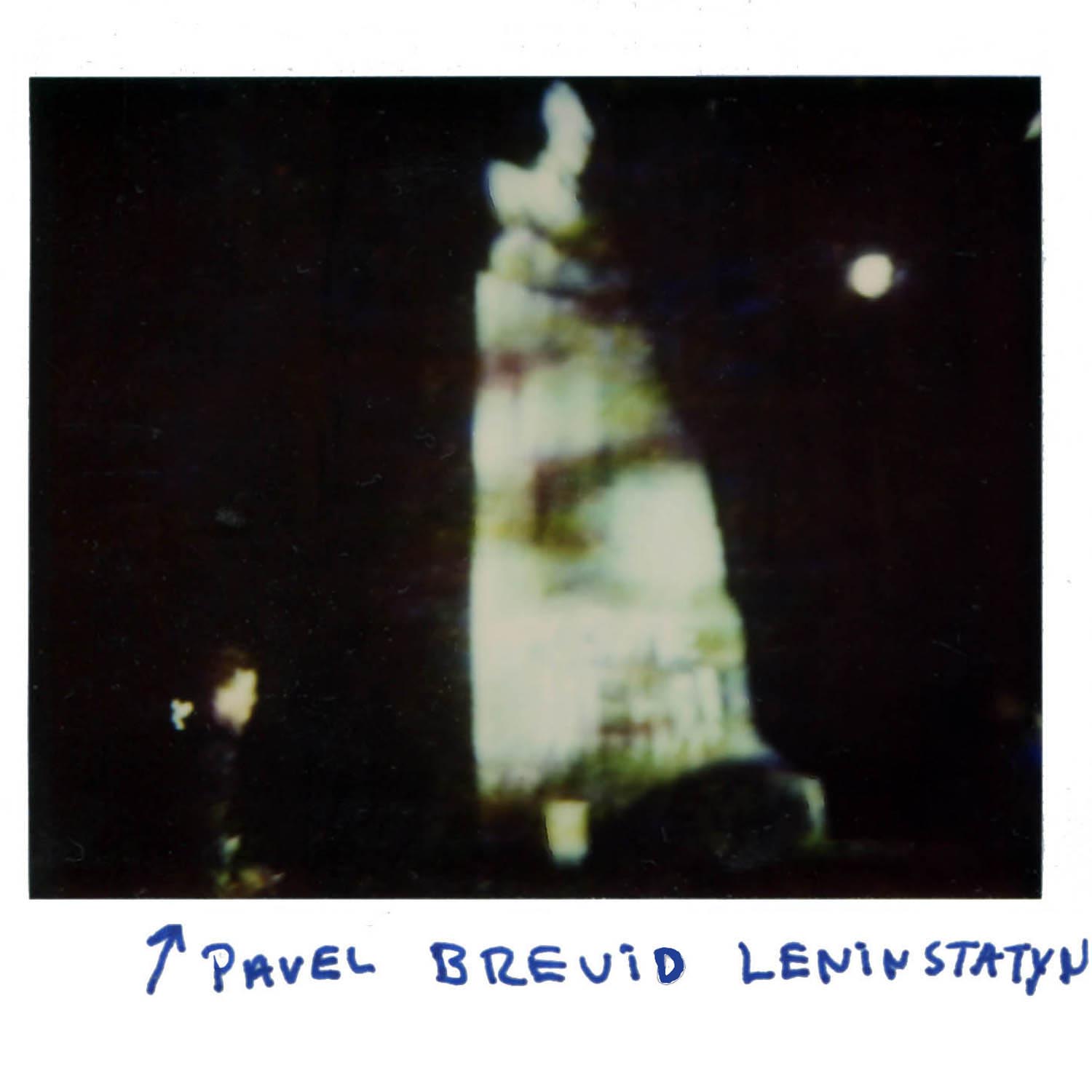 Pavel next to the Lenin statue 