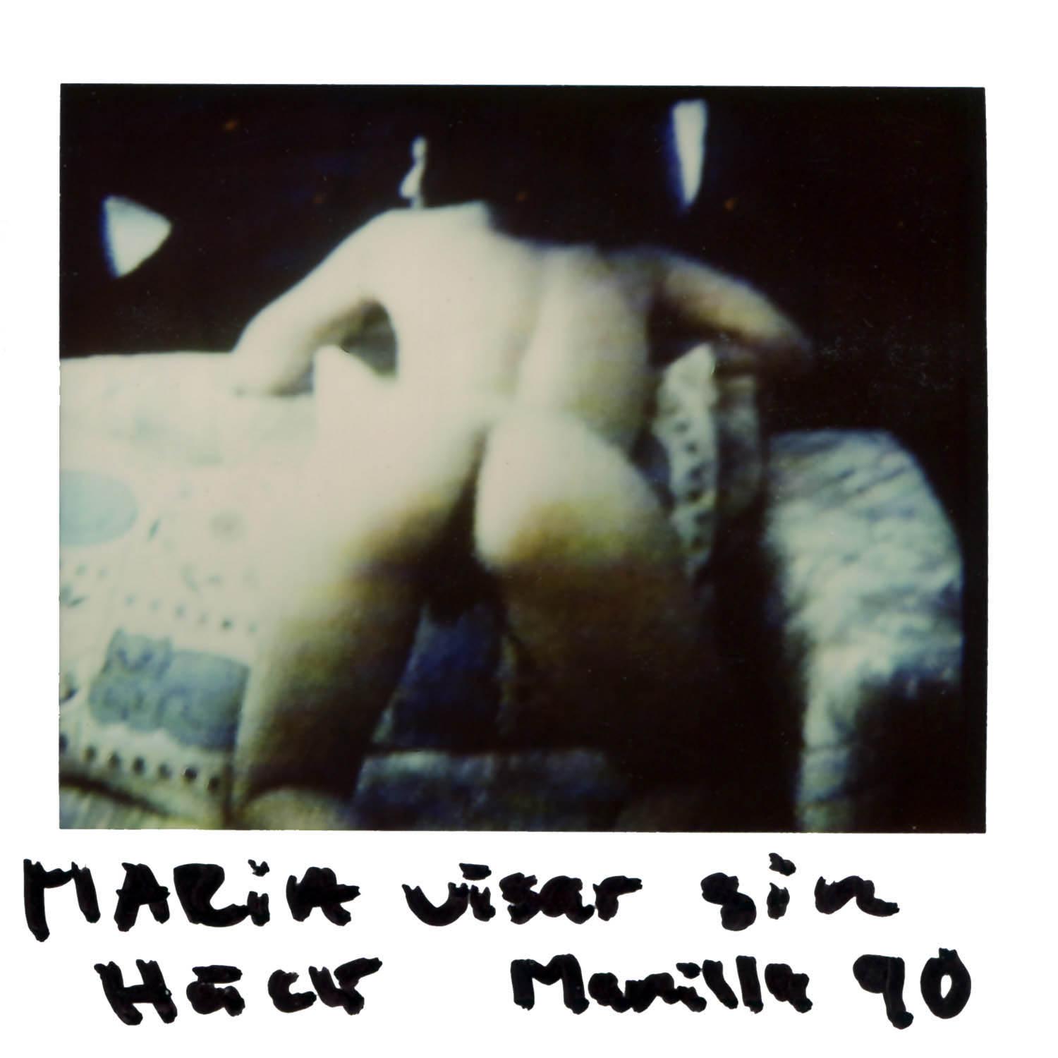 Maria shows hear arse Manilla -90