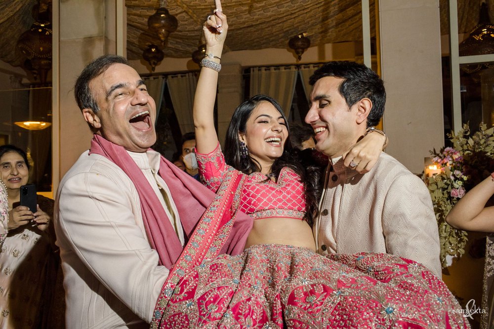 As Saba lifted everyone's spirits, Ishaan &amp; her dad simply decided to lift her