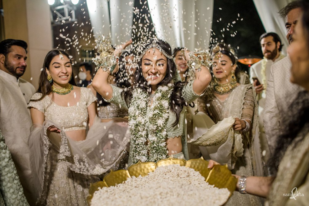 Saba started off as a smiling bride at her vidaai