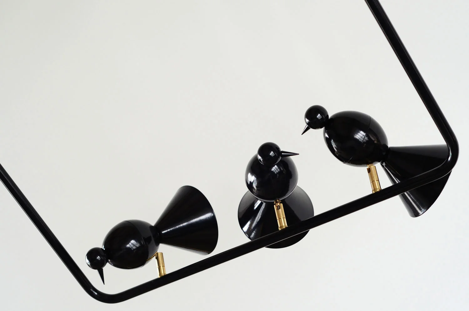 Areti-Alouette-ceiling-light-01-A.jpg