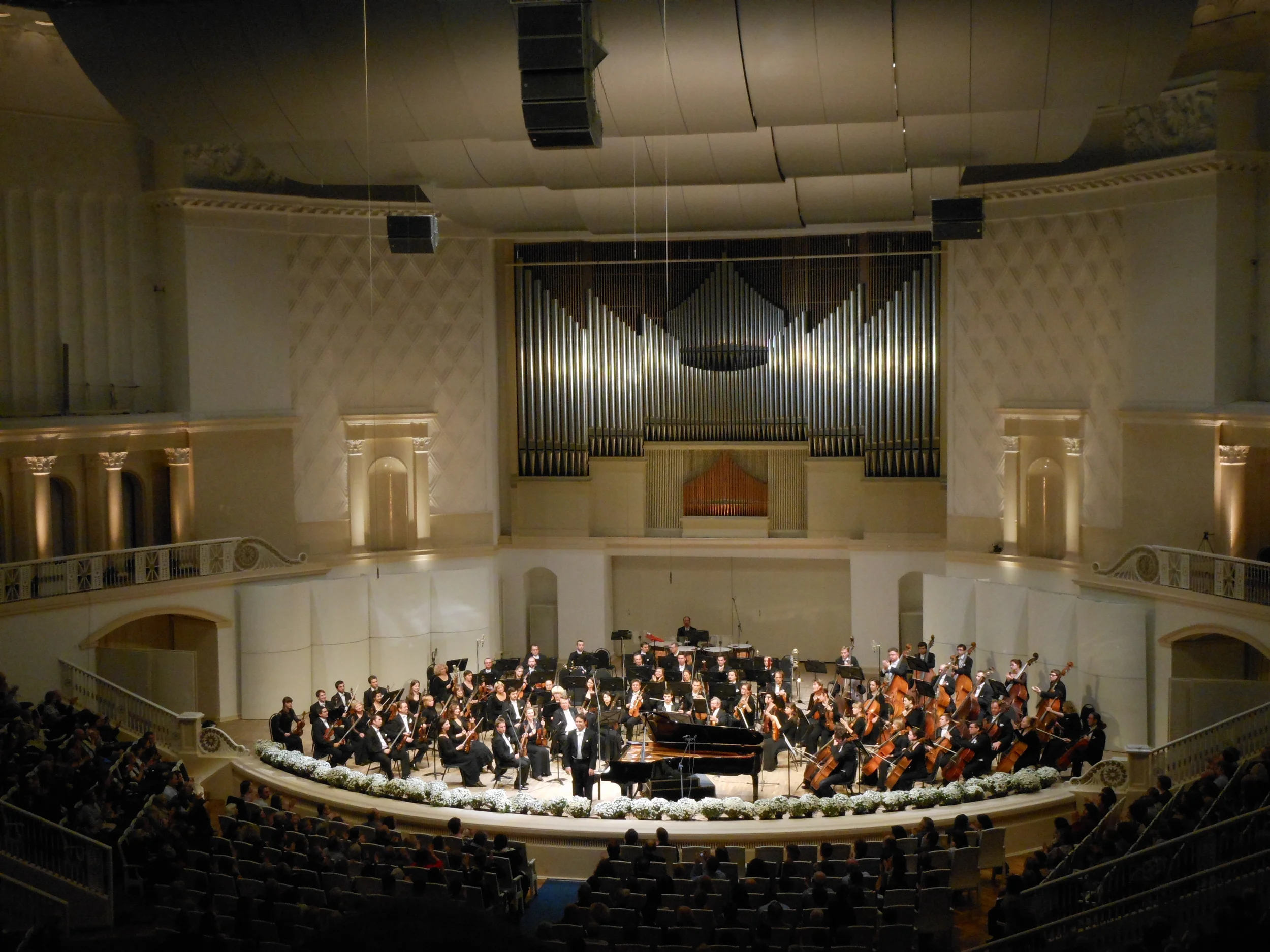 Moscow Philharmonic orchestra on the last night