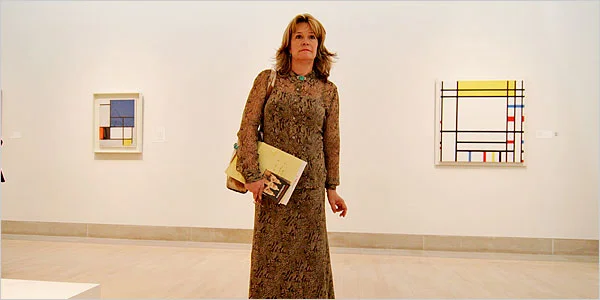 Sydney McGee, a teacher in Frisco, Texas., led fifth graders through European and contemporary galleries of the Dallas Museum of Art, 2006