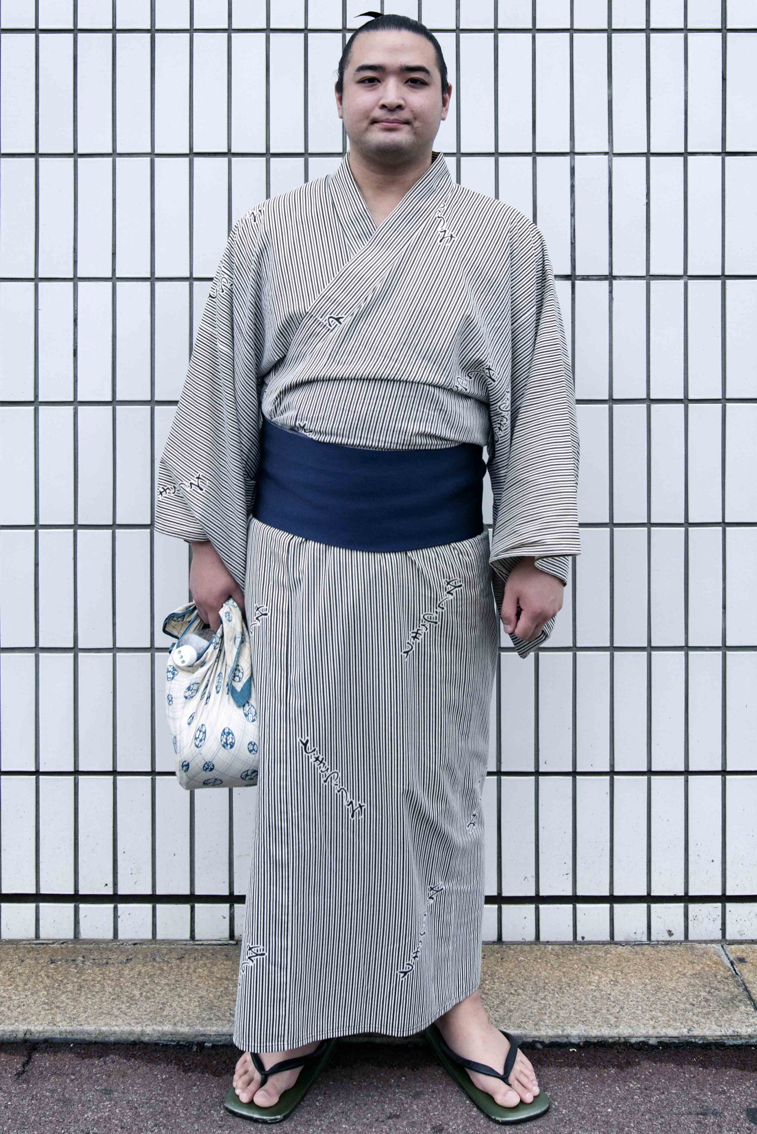 Sumo wrestler kimono.jpg