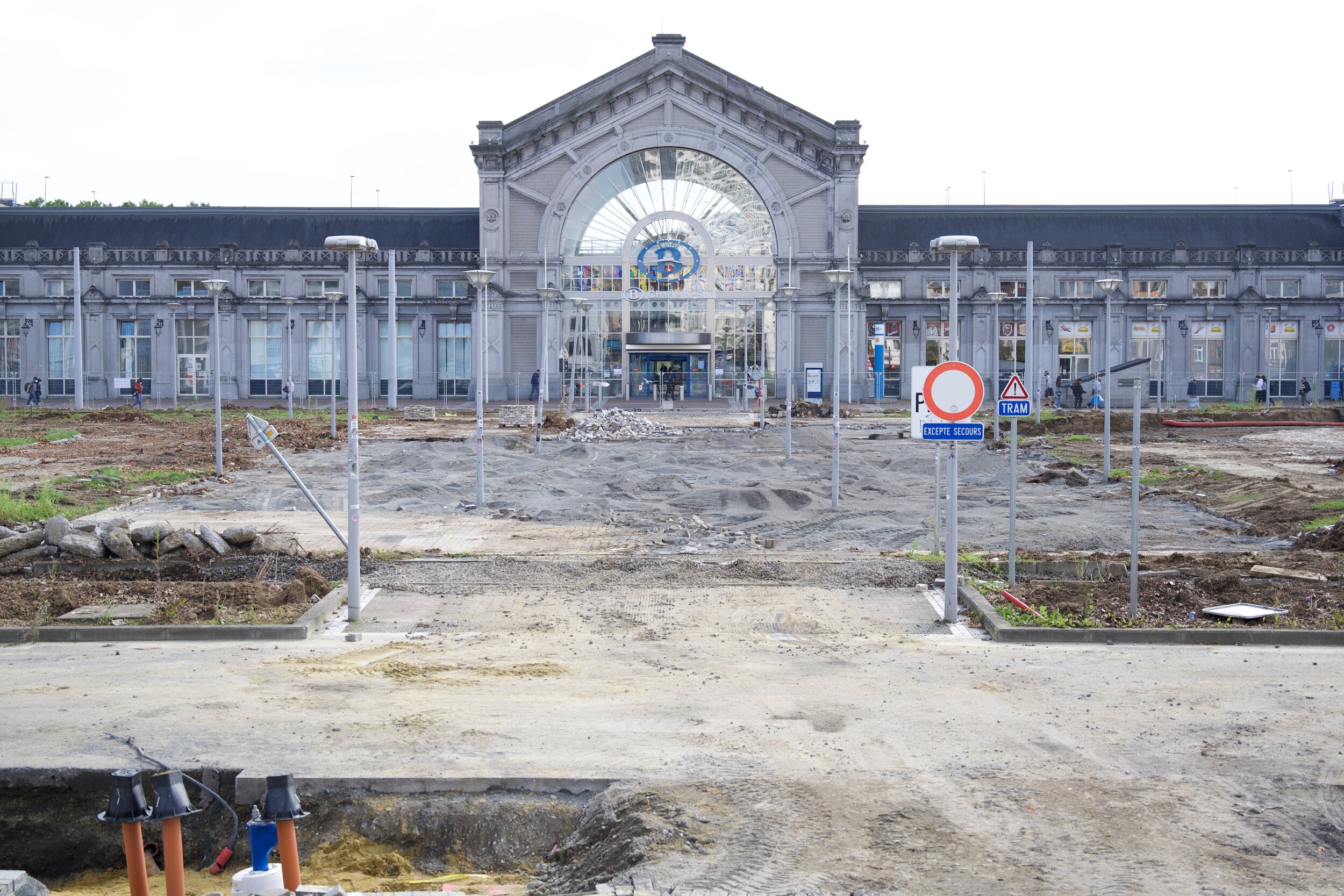 Esplanade de la gare de Charleroi_Charleroi Bouwmeester_210916_6340.jpeg