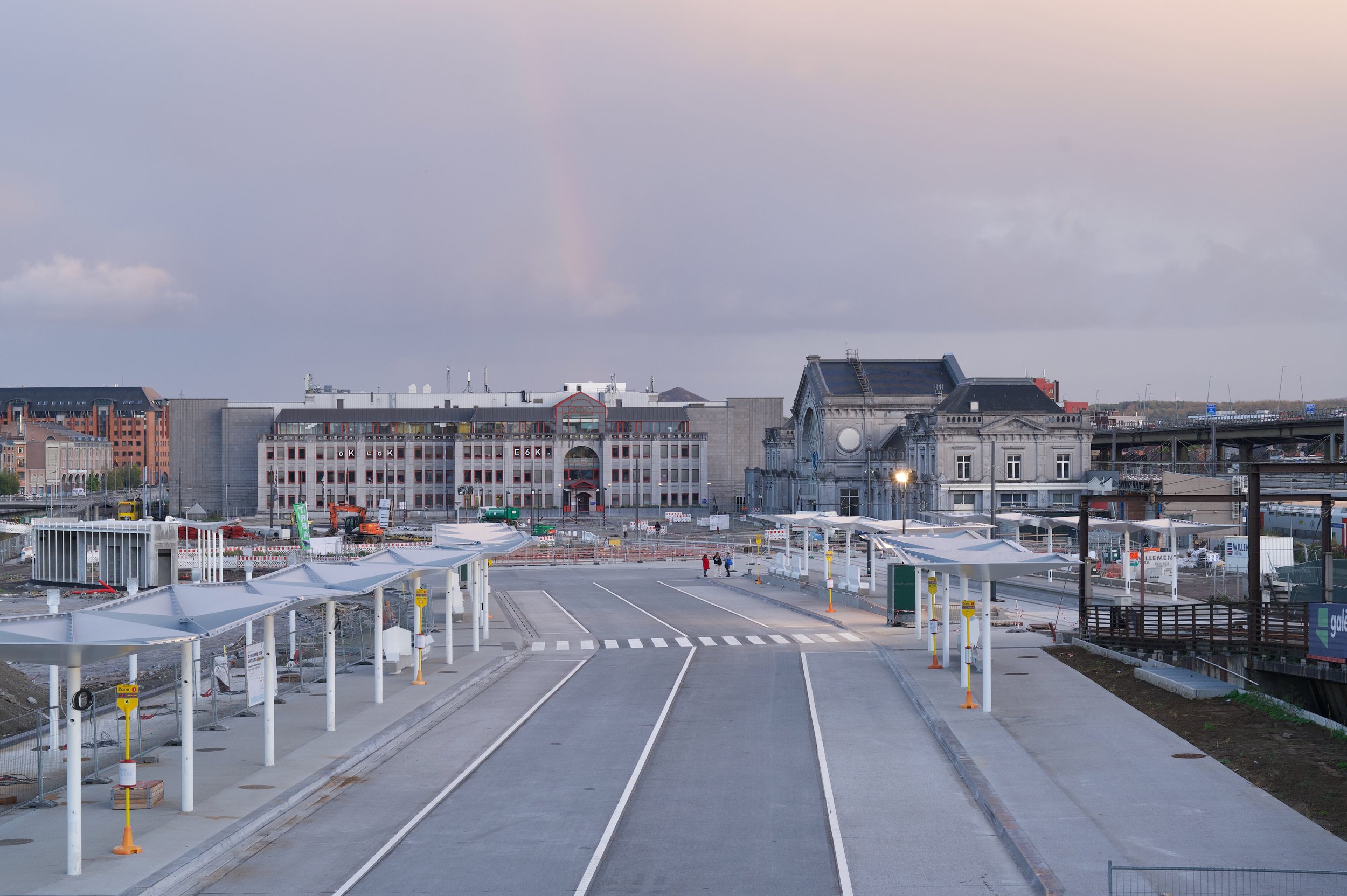 Esplanade de la gare de Charleroi_Charleroi Bouwmeester_221109_0819.jpeg