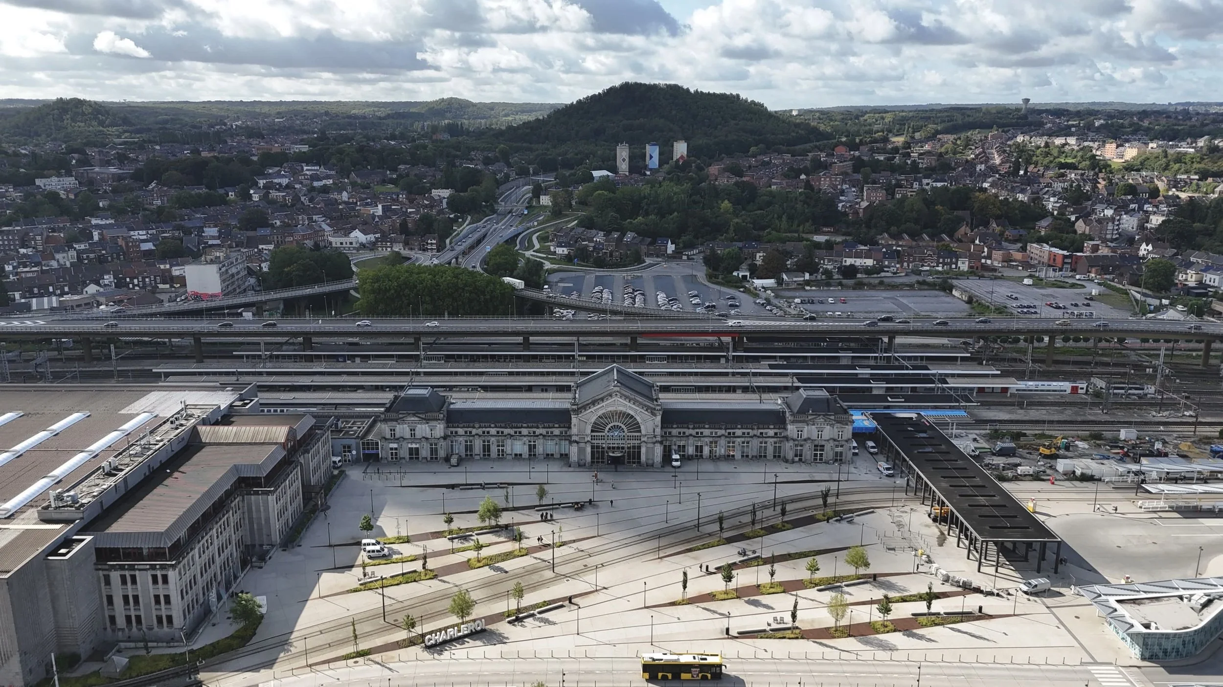 Esplanade de la gare Charleroi_Charleroi Bouwmeester_3.jpg