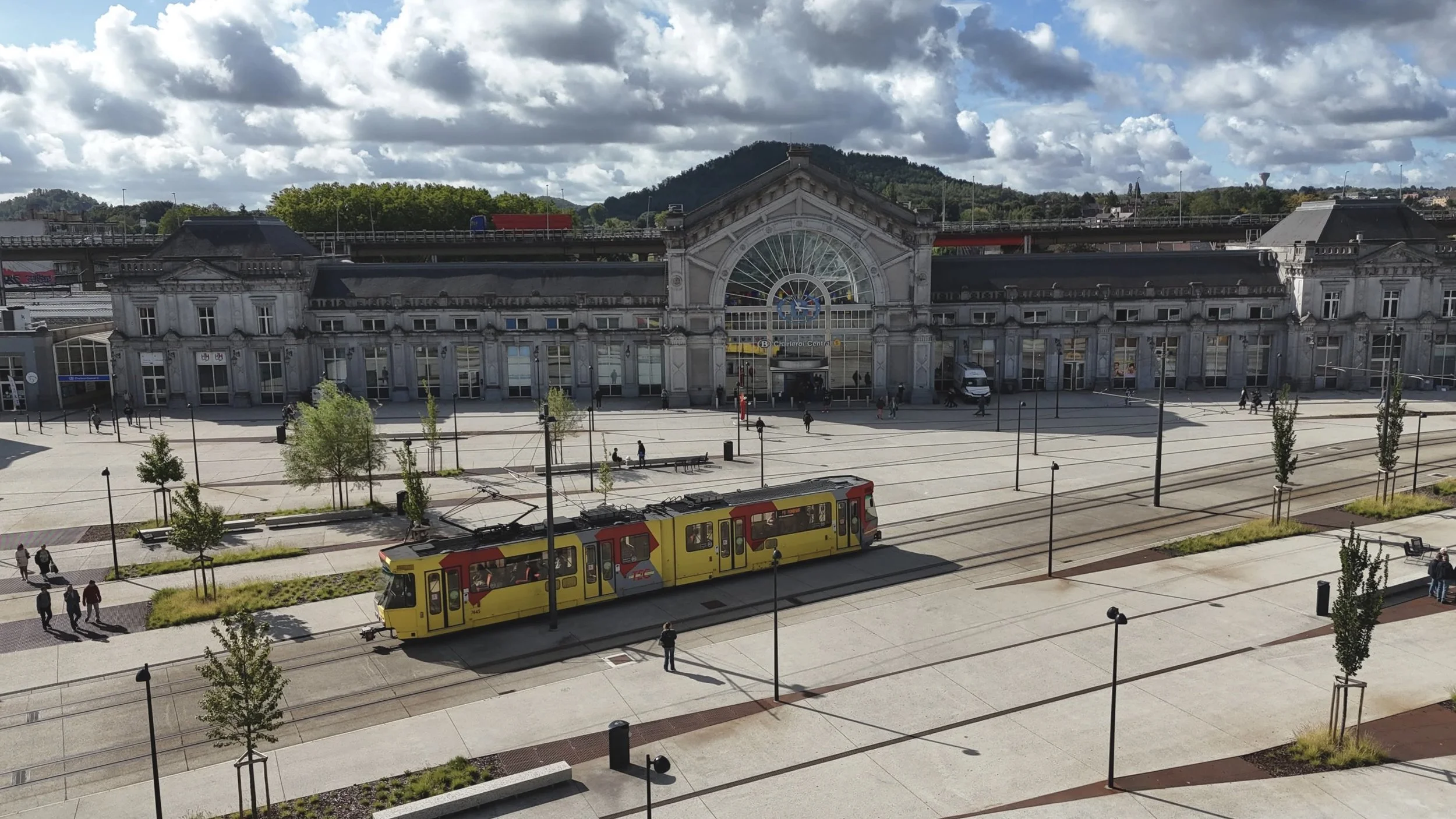 Esplanade de la gare Charleroi_Charleroi Bouwmeester_6.jpg