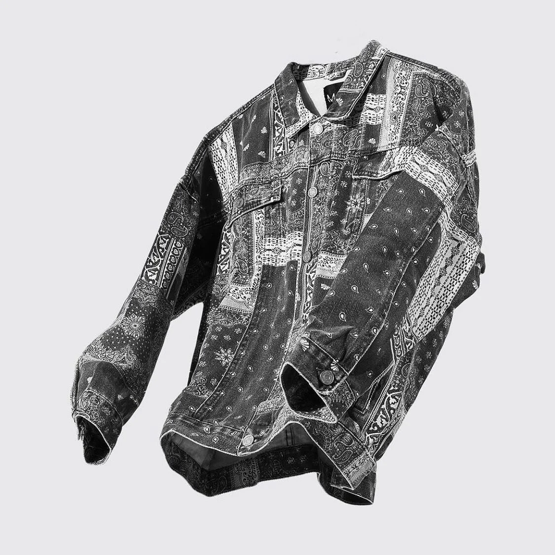 Latest work πΈπΈπΈ Been really enjoying still life alongside my other work. Nice to see it across social too ππ» some retouching work too which i always enjoy jumping on. 
-
-
-
-
-
-
@boohoo @boohoomanofficial 
#lingerieflatlay #sportflatlay #flatl