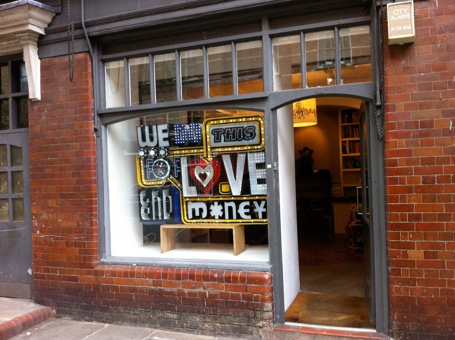 L&M2011-12.jpg